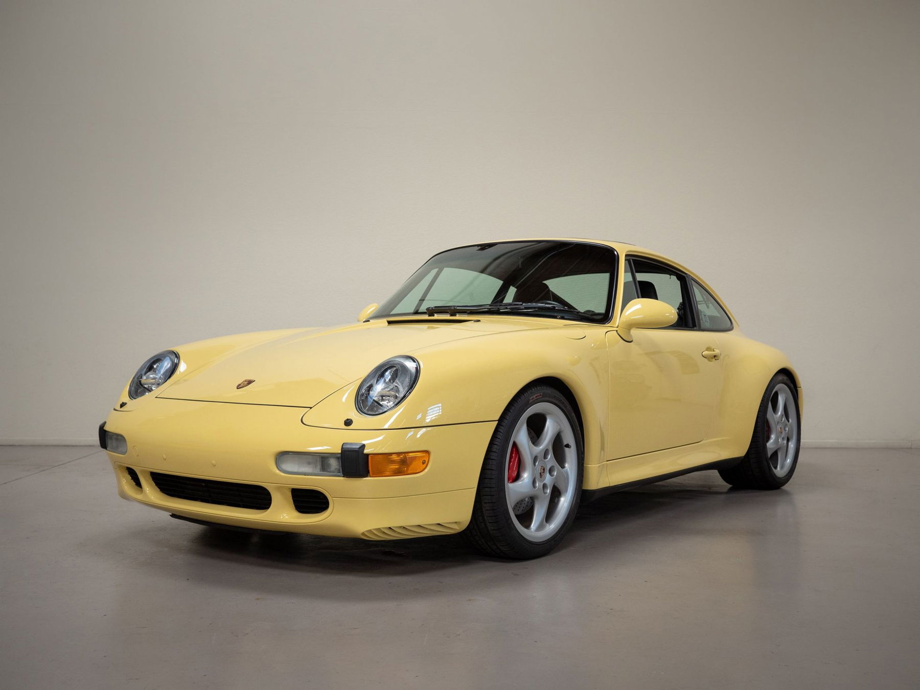 pampered porsche 993 carrera 4s