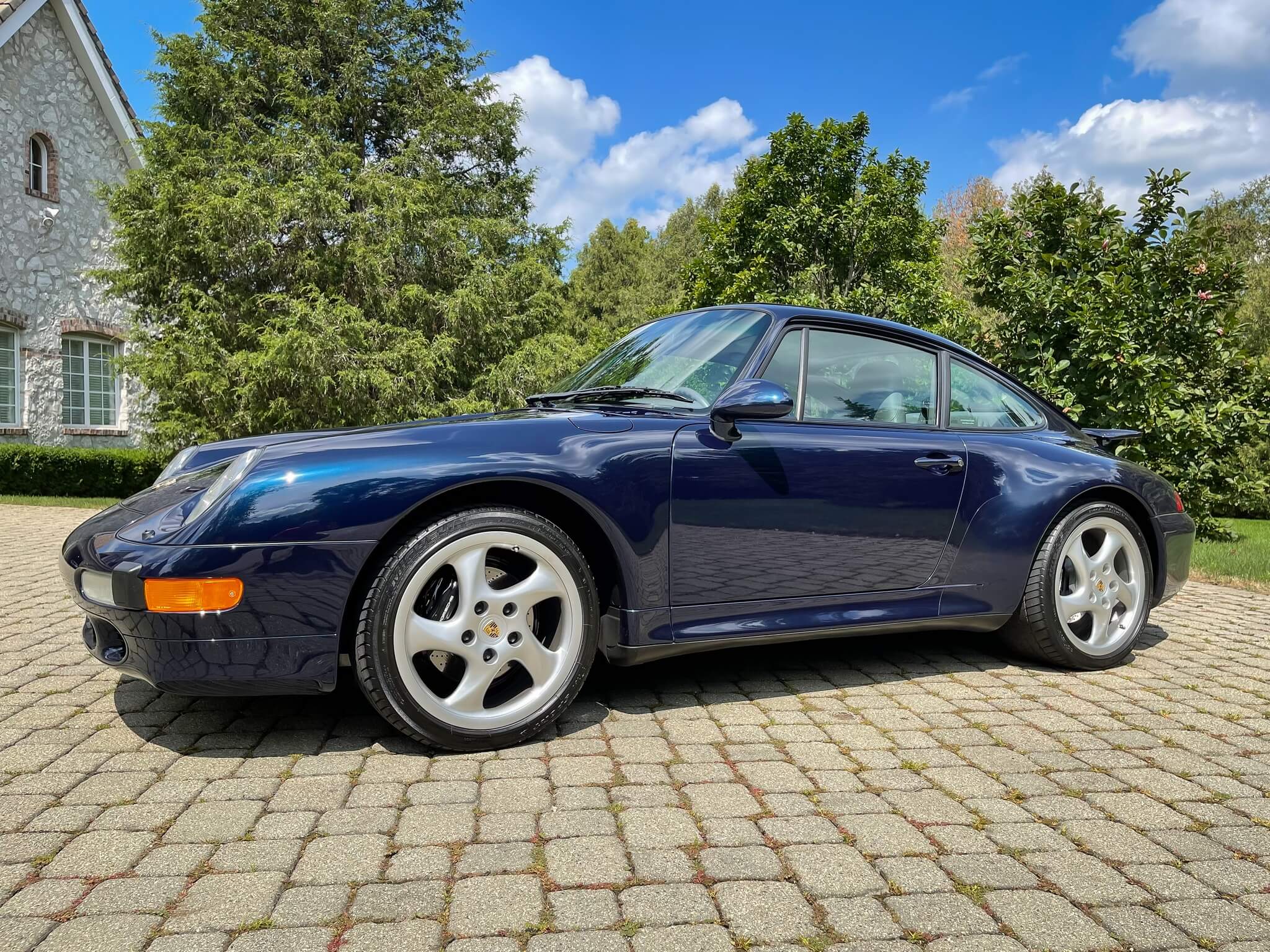 pampered porsche 993 carrera 4s