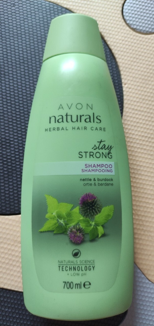 szampon avon naturals 700 ml pokrzywa łopian