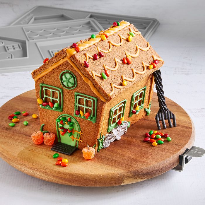 pampered chef gingerbread house mold